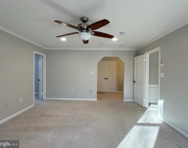 11560 Holly Briar Lane - Photo Thumbnail 23
