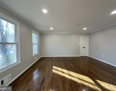 11560 Holly Briar Lane - Photo Thumbnail 3