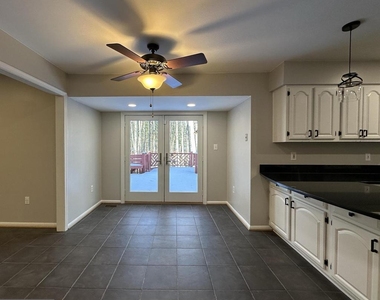 11560 Holly Briar Lane - Photo Thumbnail 10