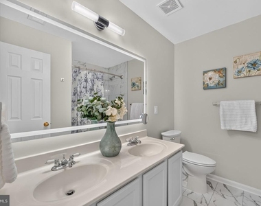 12203 Tenbury Terrace - Photo Thumbnail 68