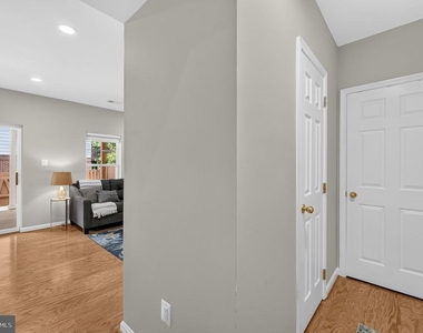 12203 Tenbury Terrace - Photo Thumbnail 86