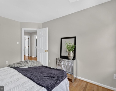 12203 Tenbury Terrace - Photo Thumbnail 71