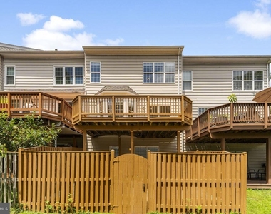 12203 Tenbury Terrace - Photo Thumbnail 5