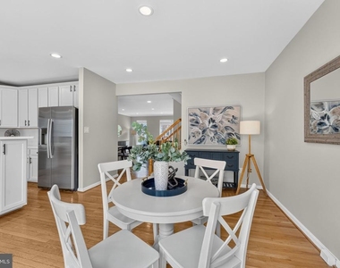 12203 Tenbury Terrace - Photo Thumbnail 28