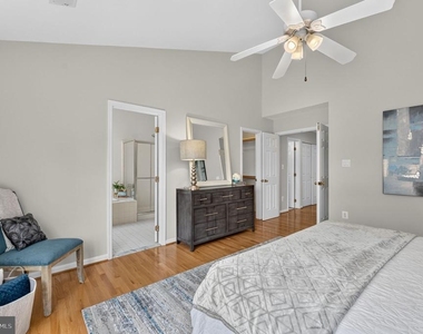 12203 Tenbury Terrace - Photo Thumbnail 56