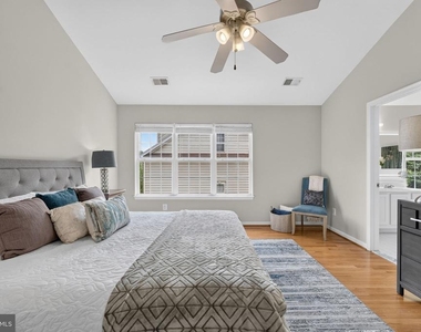 12203 Tenbury Terrace - Photo Thumbnail 51