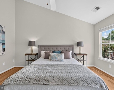 12203 Tenbury Terrace - Photo Thumbnail 52