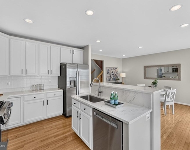 12203 Tenbury Terrace - Photo Thumbnail 36