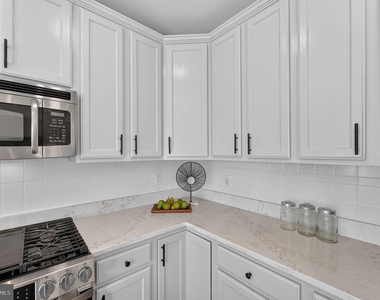 12203 Tenbury Terrace - Photo Thumbnail 43