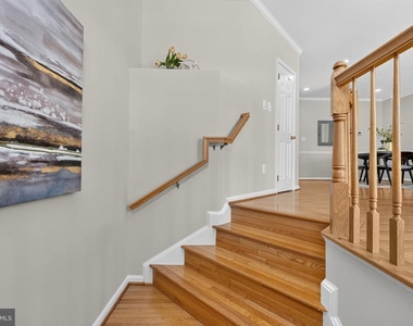 12203 Tenbury Terrace - Photo Thumbnail 7