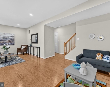 12203 Tenbury Terrace - Photo Thumbnail 75