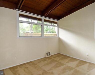 3415 Gallows Road - Photo Thumbnail 19