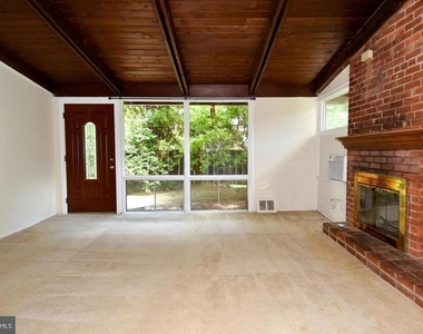 3415 Gallows Road - Photo Thumbnail 7