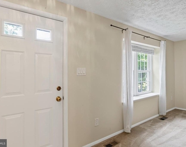7973 Tyson Oaks Circle - Photo Thumbnail 9