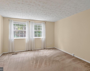 7973 Tyson Oaks Circle - Photo Thumbnail 23