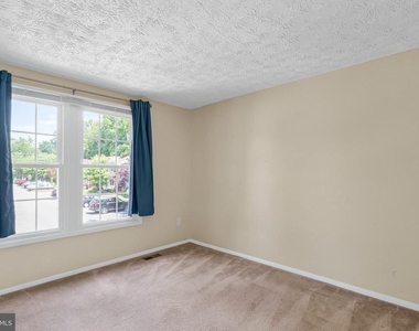 7973 Tyson Oaks Circle - Photo Thumbnail 32