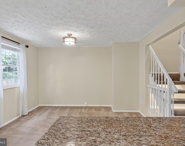 7973 Tyson Oaks Circle - Photo Thumbnail 18