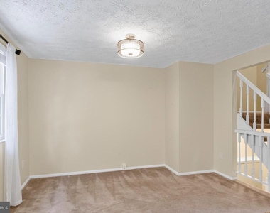 7973 Tyson Oaks Circle - Photo Thumbnail 17