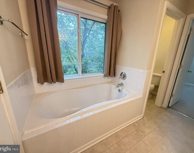 1234 Lakeview Drive - Photo Thumbnail 31