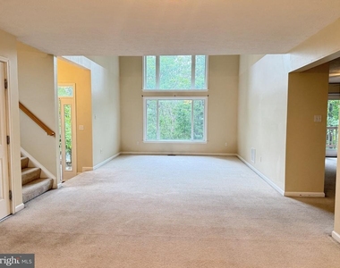 1234 Lakeview Drive - Photo Thumbnail 8