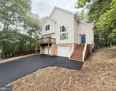 1234 Lakeview Drive - Photo Thumbnail 1