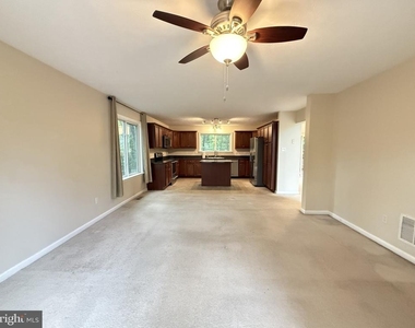 1234 Lakeview Drive - Photo Thumbnail 11