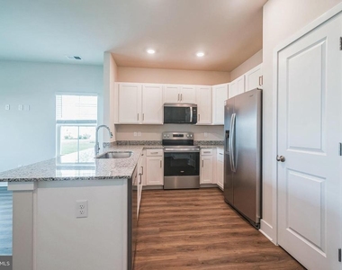 121 Nootka Way - Photo Thumbnail 4