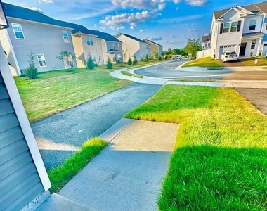 121 Nootka Way - Photo Thumbnail 17