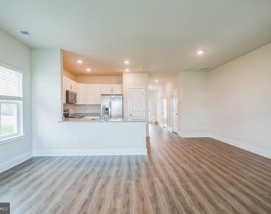 121 Nootka Way - Photo Thumbnail 3