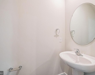121 Nootka Way - Photo Thumbnail 6