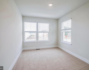 121 Nootka Way - Photo Thumbnail 12
