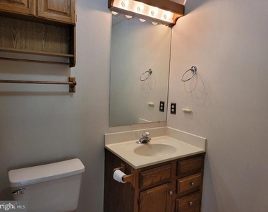 104 Township Court - Photo Thumbnail 15