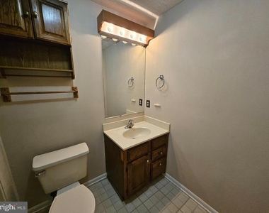 104 Township Court - Photo Thumbnail 25