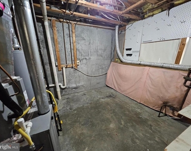 104 Township Court - Photo Thumbnail 34