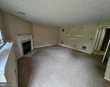 104 Township Court - Photo Thumbnail 27