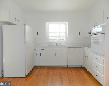 108 Wilderness Lane - Photo Thumbnail 3