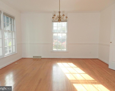 108 Wilderness Lane - Photo Thumbnail 7