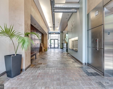 520 John Carlyle Street - Photo Thumbnail 16