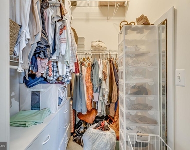 520 John Carlyle Street - Photo Thumbnail 13