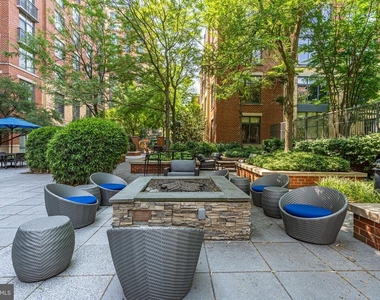 520 John Carlyle Street - Photo Thumbnail 19