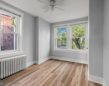 3553 Emerald Street - Photo Thumbnail 5