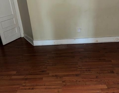 5634 Walnut Street - Photo Thumbnail 6