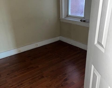 5634 Walnut Street - Photo Thumbnail 4