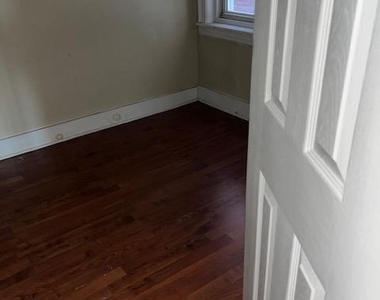 5634 Walnut Street - Photo Thumbnail 7