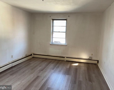 4119 Longshore Avenue - Photo Thumbnail 3