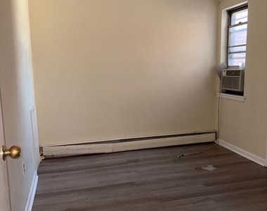 4119 Longshore Avenue - Photo Thumbnail 5