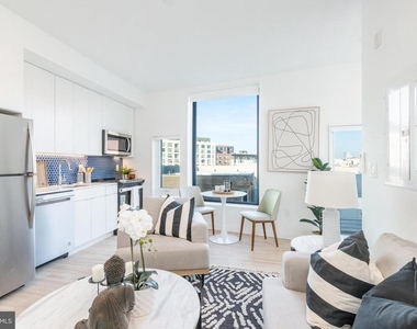 1131 N Front Street - Photo Thumbnail 1