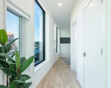1131 N Front Street - Photo Thumbnail 21