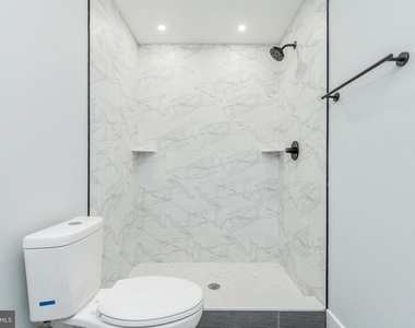 631 N Preston Street - Photo Thumbnail 3