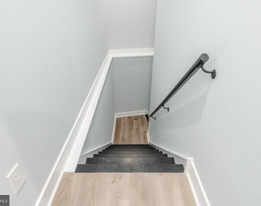 631 N Preston Street - Photo Thumbnail 5